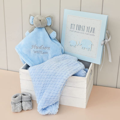 Personalised Baby Gift Set for Boys - Comforter, Blanket, Record Book, Wooden Keepsake Box - Perfect Newborn Girl Gift Present by Hoolaroo - Hoolaroo
